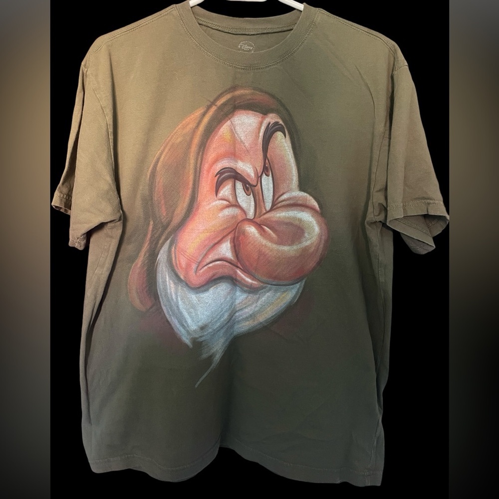 Exclusive Disney Store Grumpy “sketch” Graphic, Men’s L